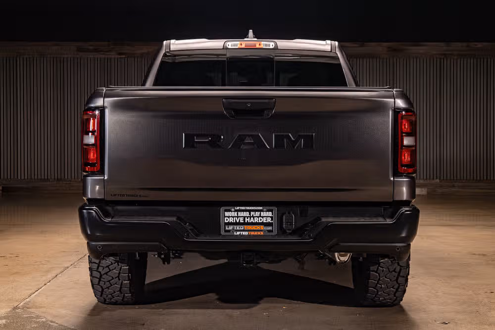 2025 Ram 1500 Tradesman Crew Cab Image 8