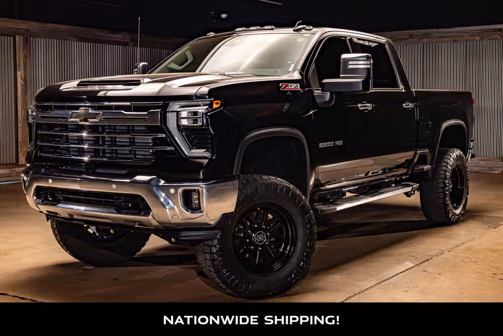 2024 Chevrolet Silverado 2500HD LTZ Crew Cab Image 4