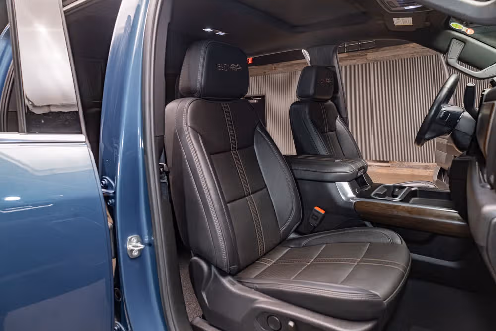 2024 Chevrolet Silverado 2500HD High Country Crew Cab Image 26