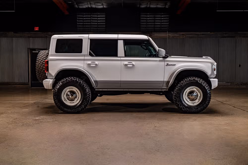 2026 Ford Bronco Heritage Edition Image 11
