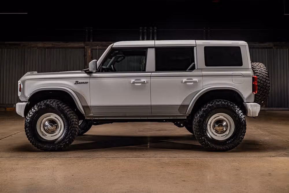 2026 Ford Bronco Heritage Edition Image 6