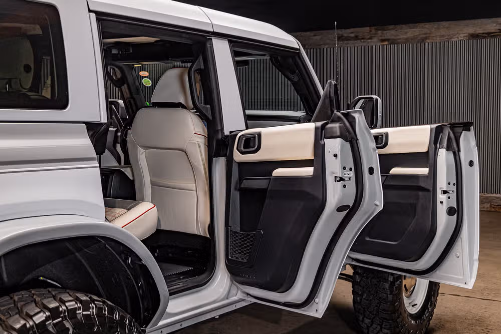 2026 Ford Bronco Heritage Edition Image 28