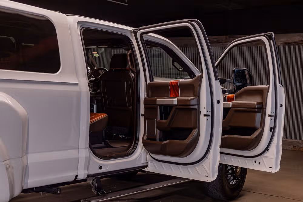 2020 Ford F-350 Super Duty King Ranch Crew Cab Image 30