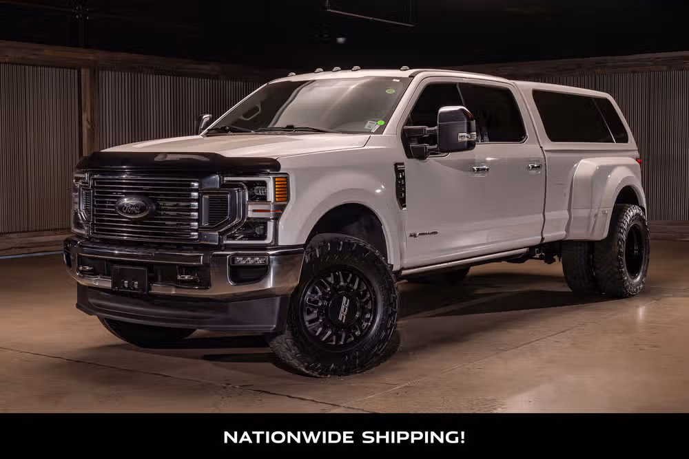 2020 Ford F-350 Super Duty King Ranch Crew Cab Image 4
