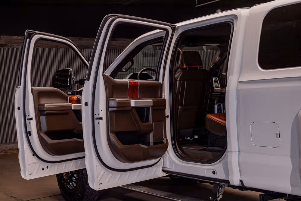 2020 Ford F-350 Super Duty King Ranch Crew Cab Image 28