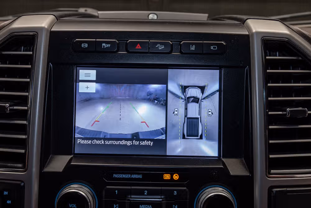 2020 Ford F-350 Super Duty King Ranch Crew Cab Image 18