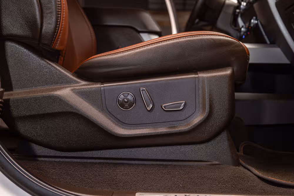 2020 Ford F-350 Super Duty King Ranch Crew Cab Image 26