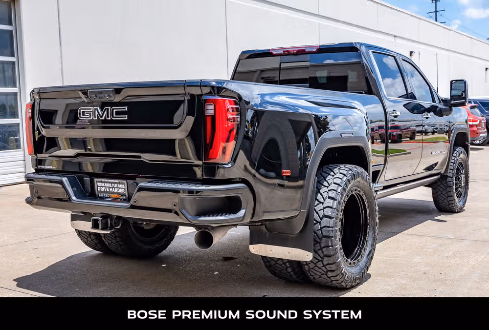 2024 GMC Sierra 3500HD Denali Crew Cab Image 10