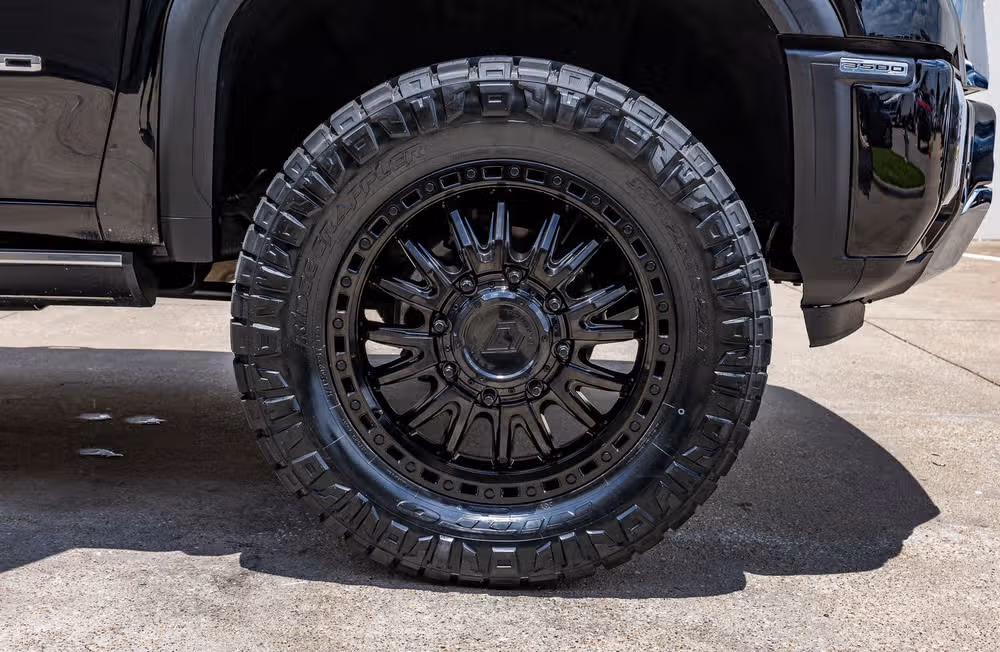 2024 GMC Sierra 3500HD Denali Crew Cab Image 12