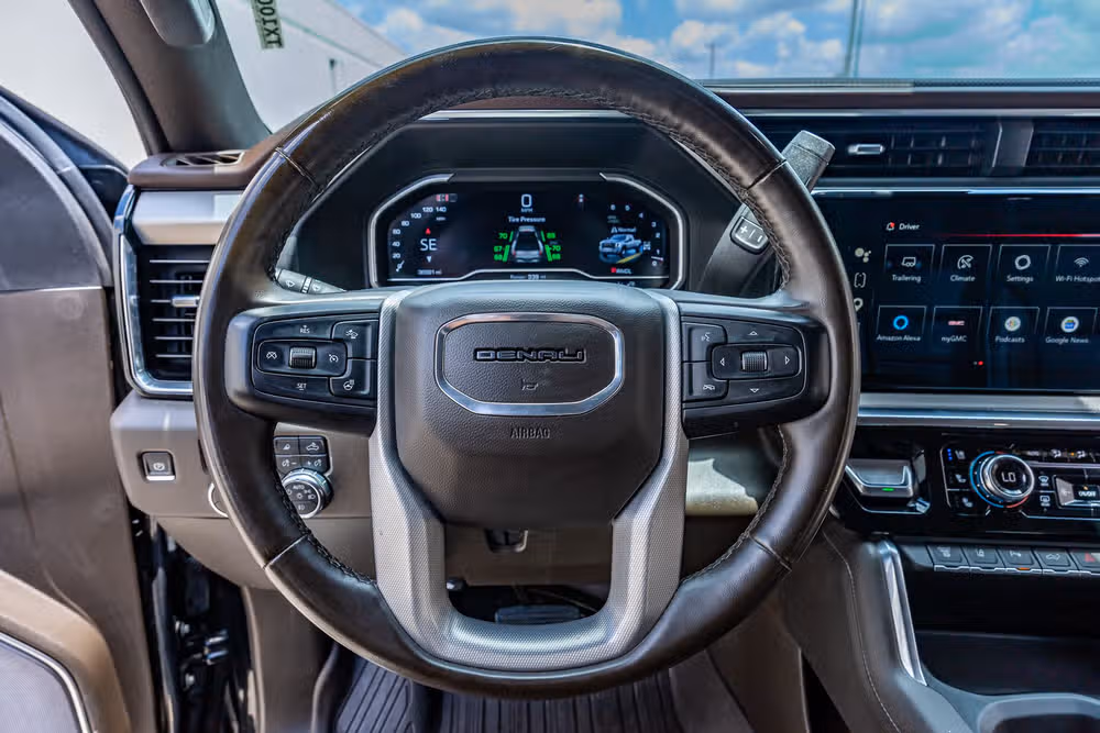 2024 GMC Sierra 3500HD Denali Crew Cab Image 19