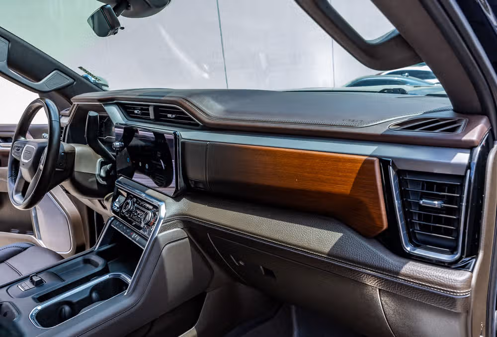2024 GMC Sierra 3500HD Denali Crew Cab Image 18