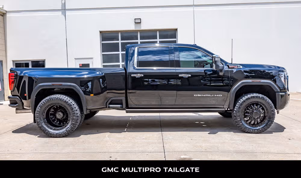 2024 GMC Sierra 3500HD Denali Crew Cab Image 11