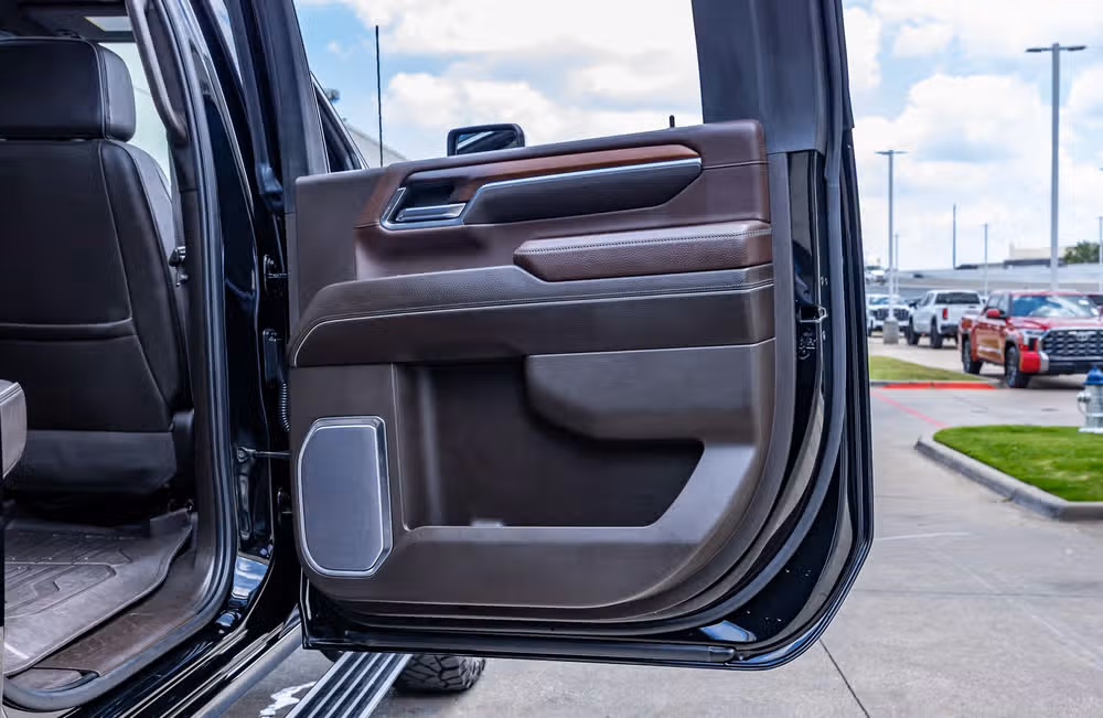 2024 GMC Sierra 3500HD Denali Crew Cab Image 40
