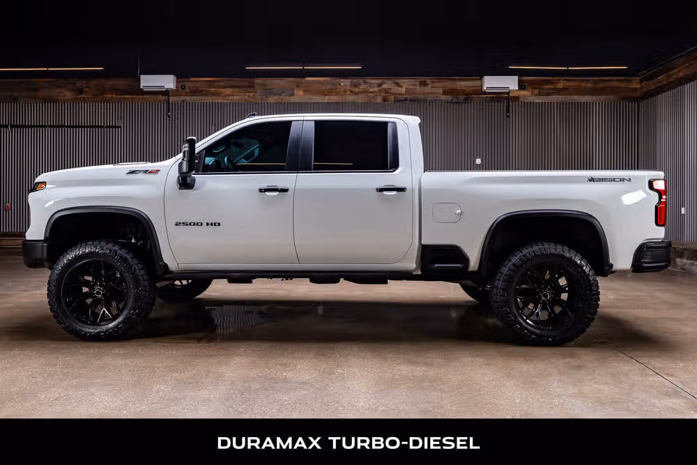 2025 Chevrolet Silverado 2500HD ZR2 Crew Cab Image 6