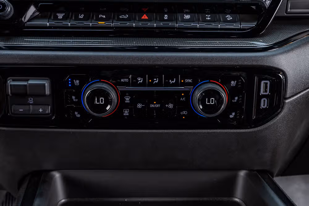 2025 Chevrolet Silverado 2500HD ZR2 Crew Cab Image 27