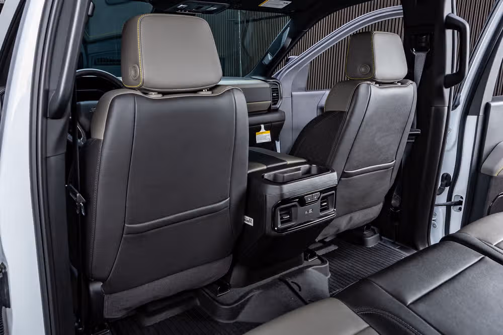 2025 Chevrolet Silverado 2500HD ZR2 Crew Cab Image 34