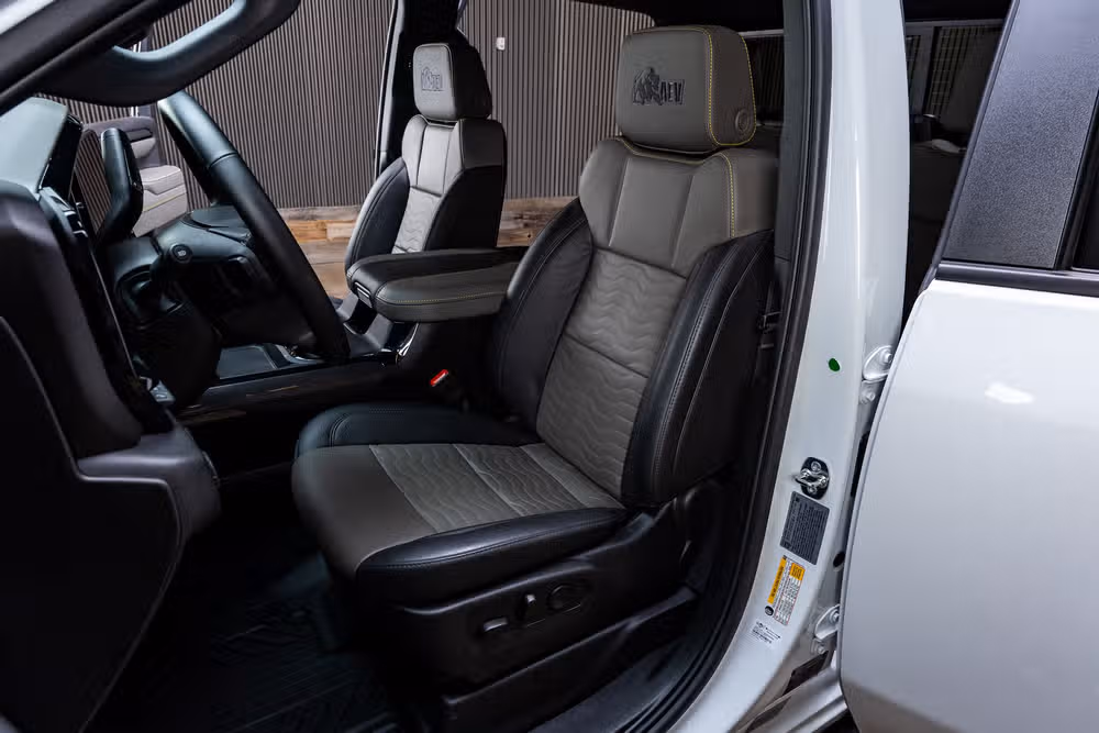 2025 Chevrolet Silverado 2500HD ZR2 Crew Cab Image 30