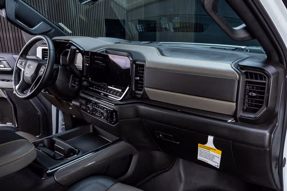 2025 Chevrolet Silverado 2500HD ZR2 Crew Cab Image 18