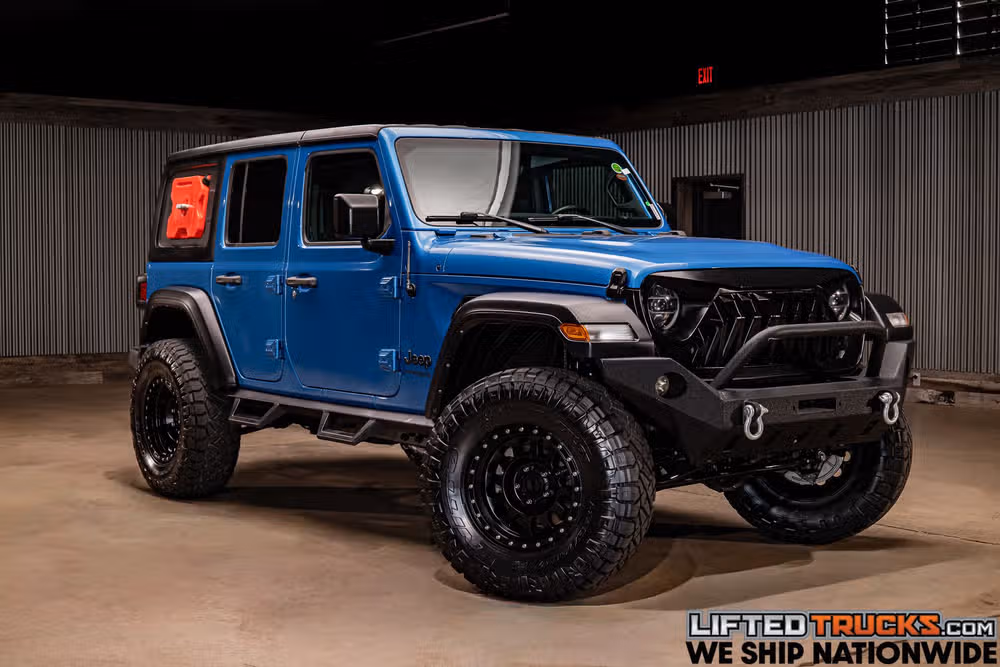 T33090 - 2022 Jeep Wrangler Unlimited Sport Altitude
