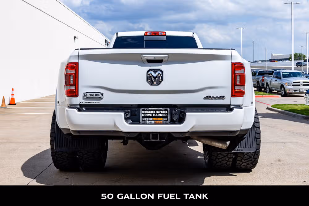 2023 Ram 3500 Limited Longhorn Crew Cab Image 8