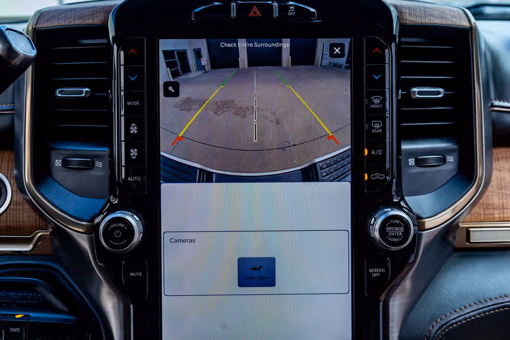 2023 Ram 3500 Limited Longhorn Crew Cab Image 27