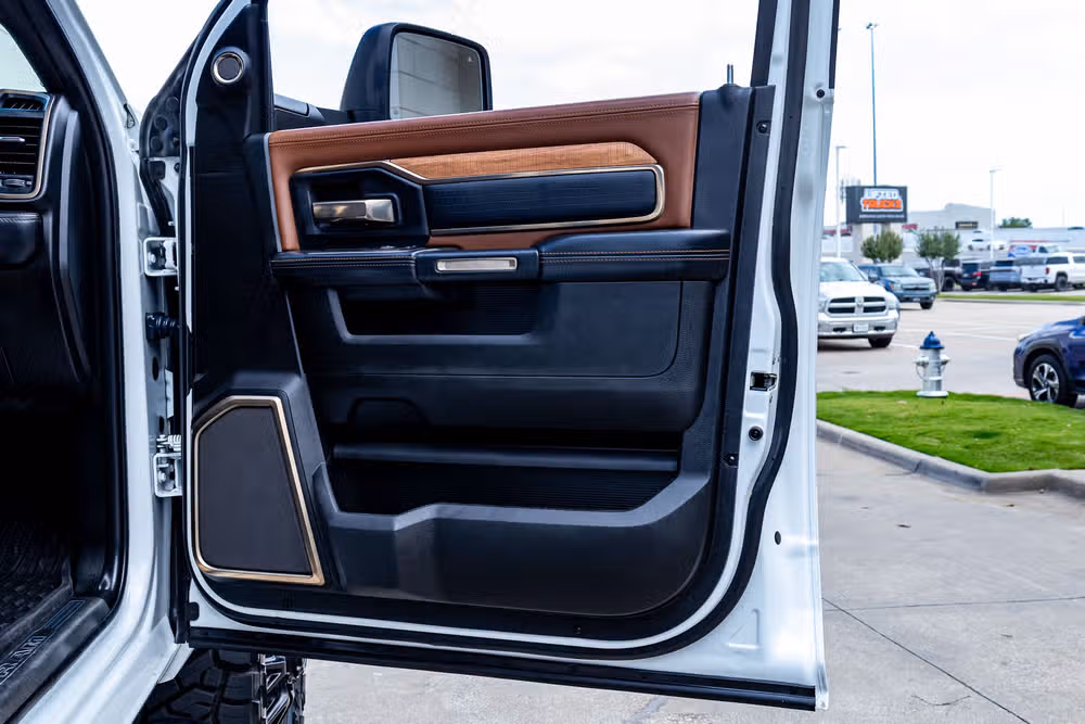 2023 Ram 3500 Limited Longhorn Crew Cab Image 37