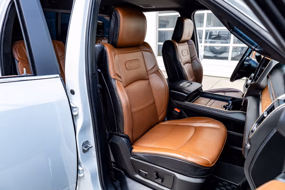 2023 Ram 3500 Limited Longhorn Crew Cab Image 32