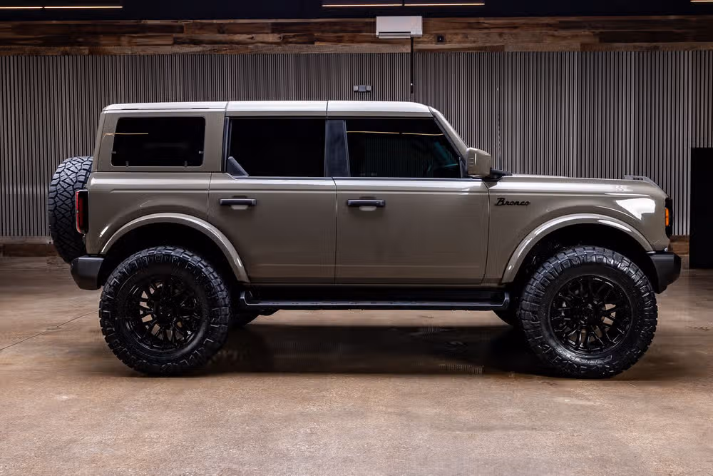 2026 Ford Bronco Outer Banks Image 11