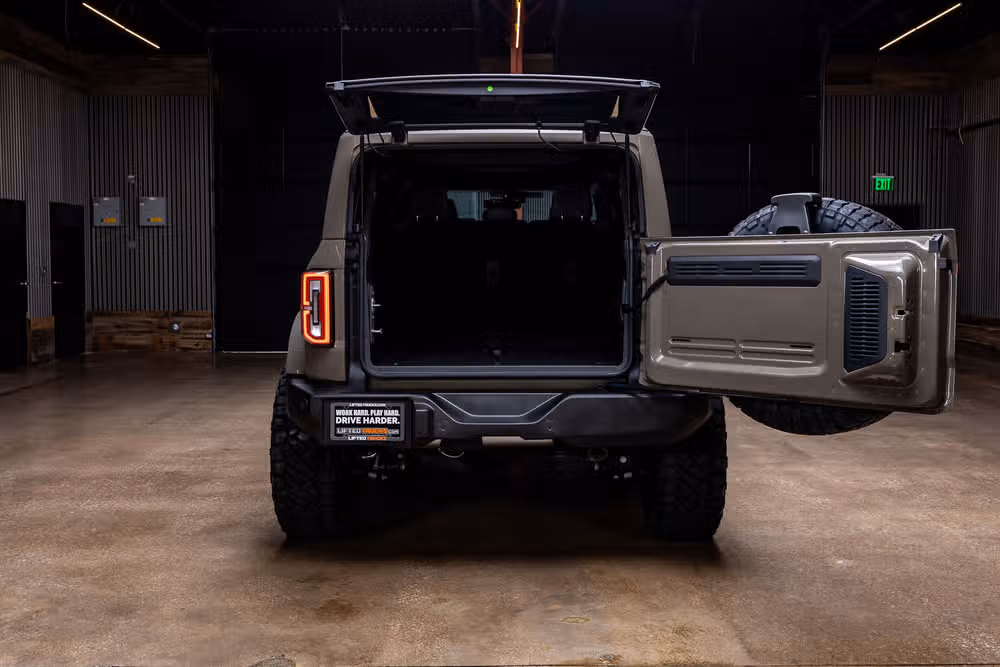 2026 Ford Bronco Outer Banks Image 9