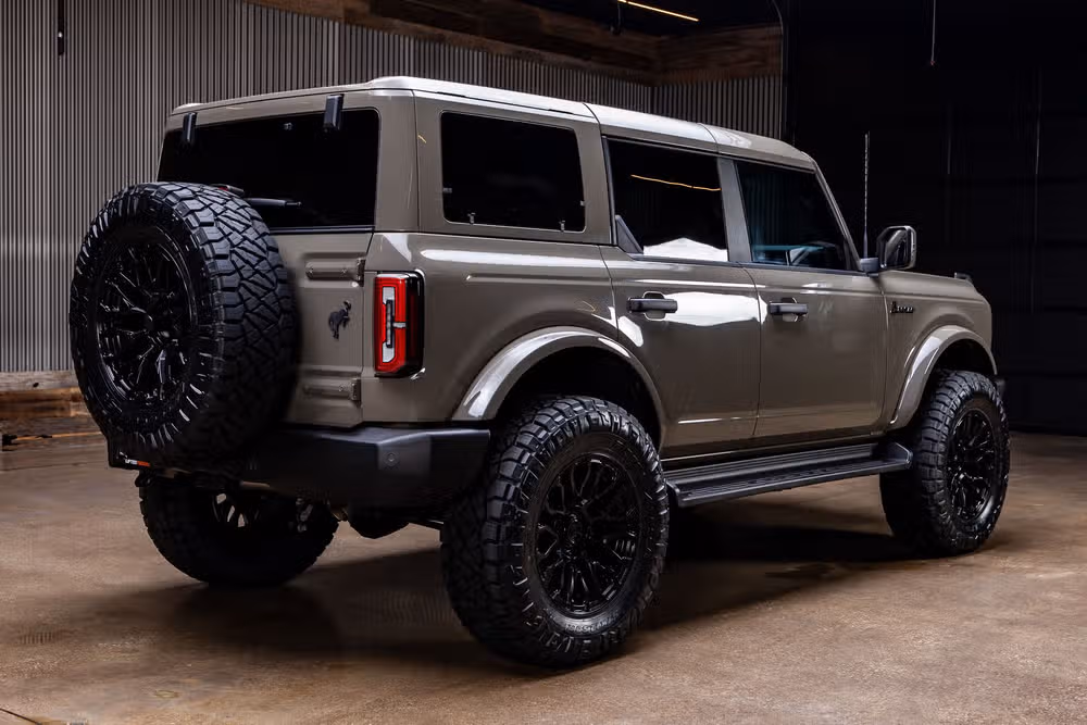 2026 Ford Bronco Outer Banks Image 10
