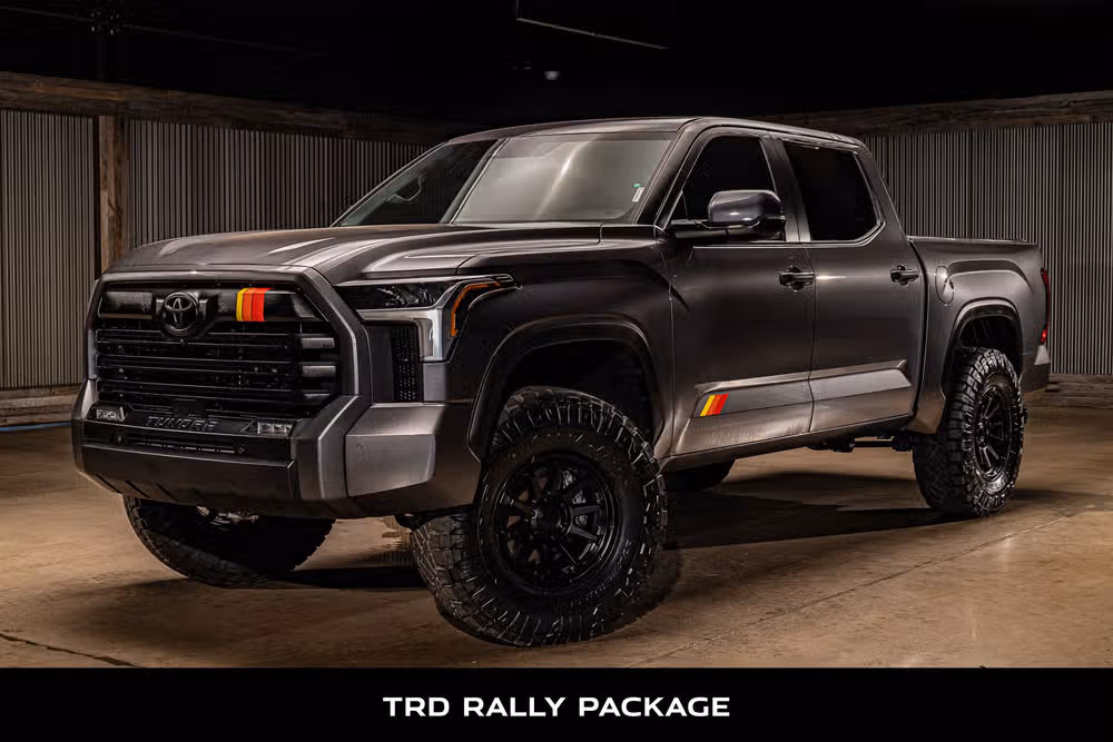2025 Toyota Tundra SR5 CrewMax Image 5
