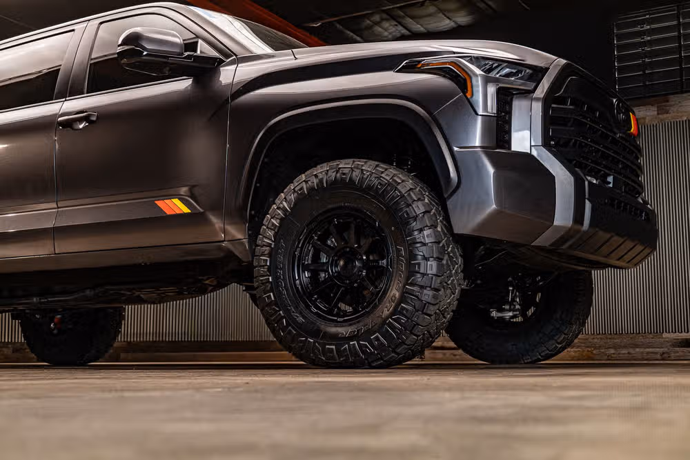 2025 Toyota Tundra SR5 CrewMax Image 12