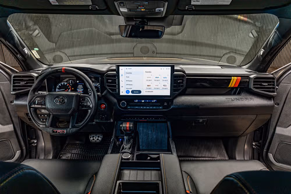 2025 Toyota Tundra SR5 CrewMax Image 15