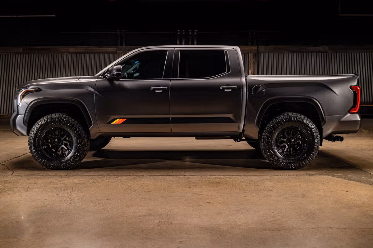 2025 Toyota Tundra SR5 CrewMax
