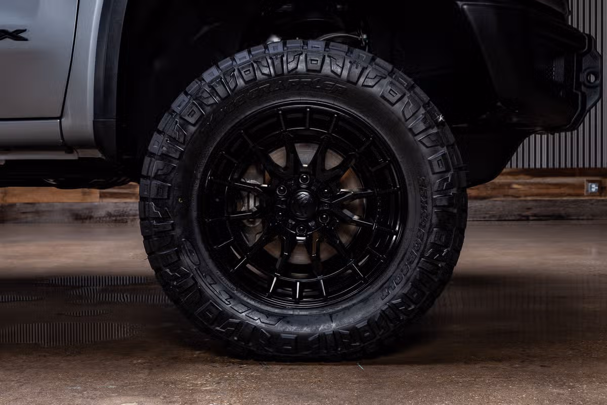 2025 GMC Sierra 1500 AT4X Crew Cab