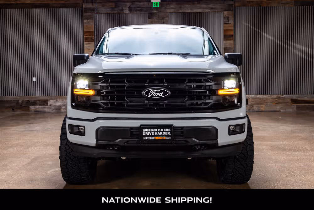 2026 Ford F-150 XLT SuperCrew Image 4