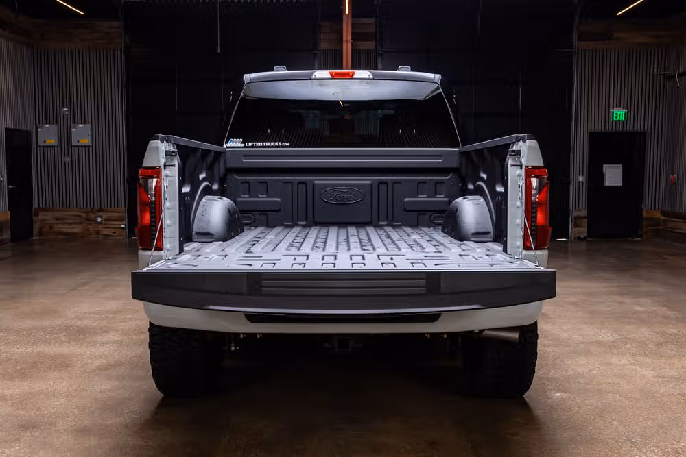2026 Ford F-150 XLT SuperCrew Image 9
