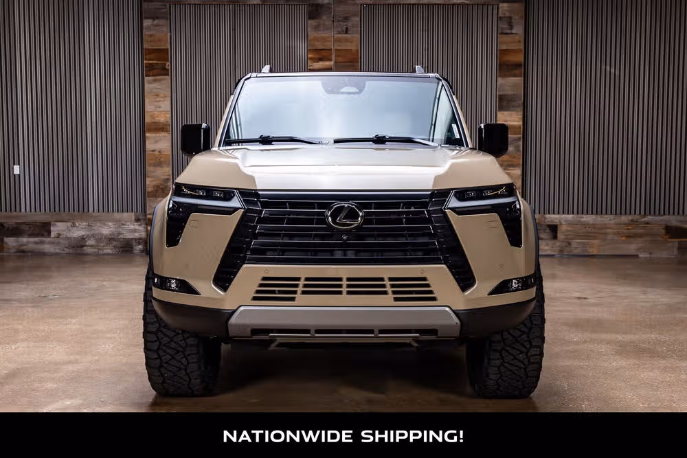 2024 Lexus GX 550 Overtrail+ Image 4