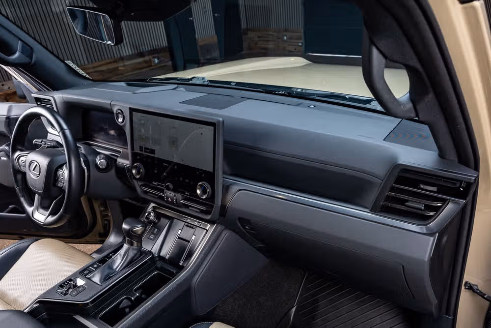 2024 Lexus GX 550 Overtrail+ Image 18