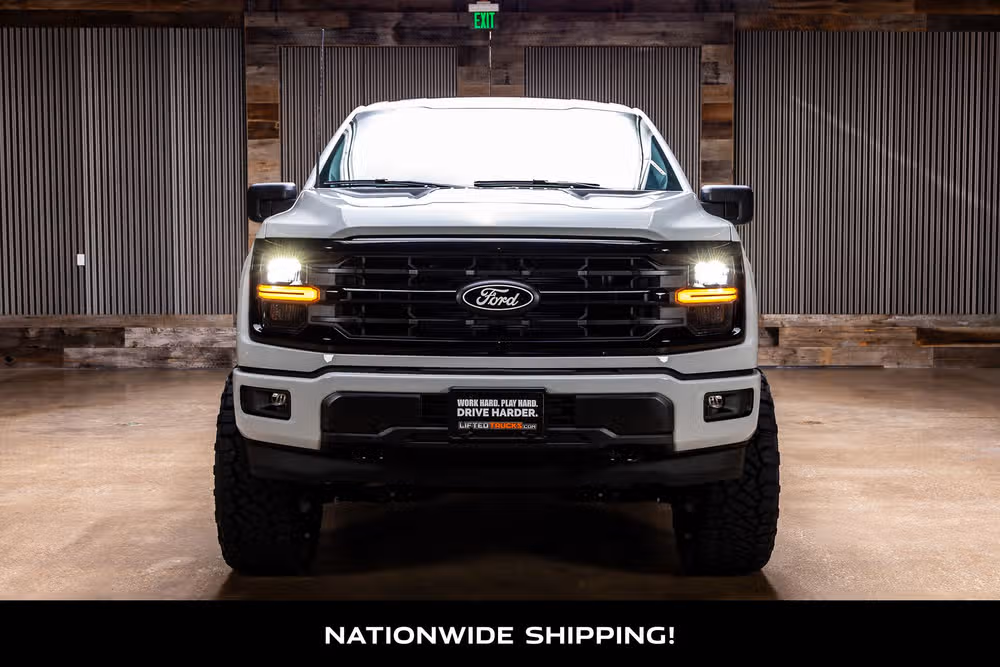 2026 Ford F-150 XLT SuperCrew Image 4