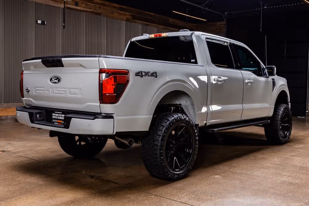 2026 Ford F-150 XLT SuperCrew Image 10