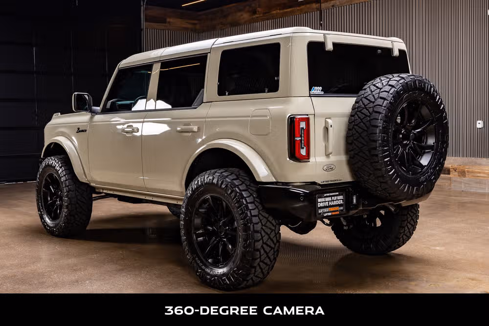 2026 Ford Bronco Outer Banks Image 7