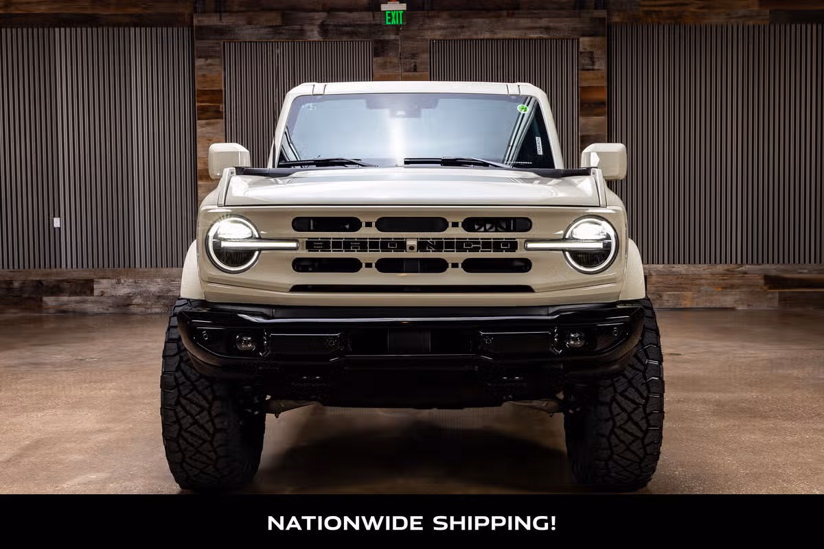 2026 Ford Bronco Outer Banks