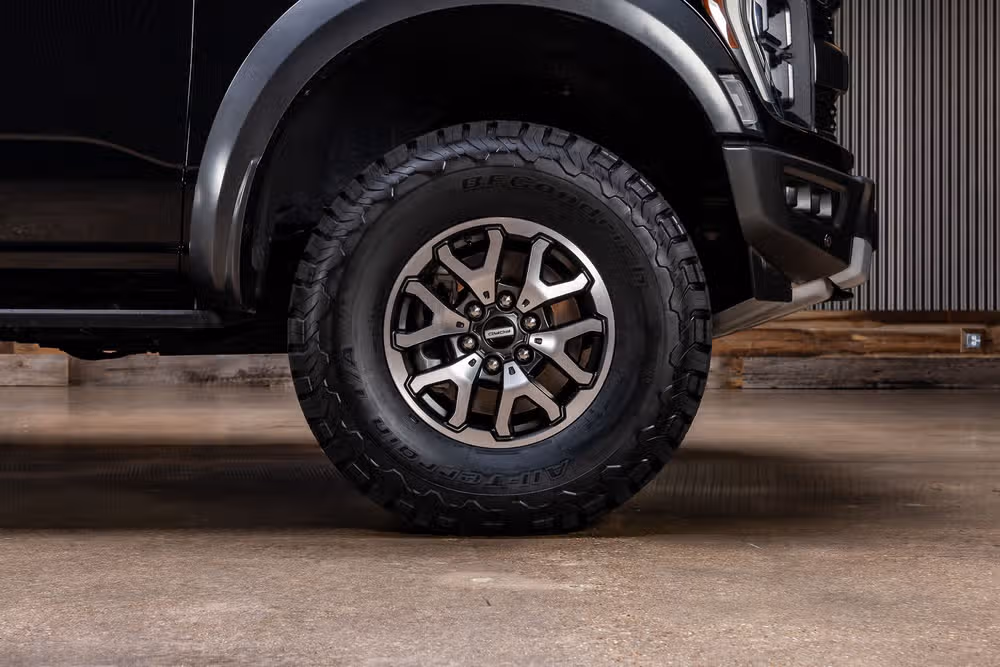 2021 Ford F-150 Raptor SuperCrew Image 11