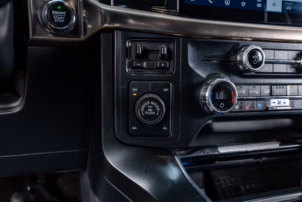 2021 Ford F-150 Raptor SuperCrew Image 23