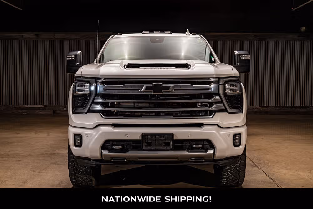2024 Chevrolet Silverado 3500HD High Country Crew Cab Image 4