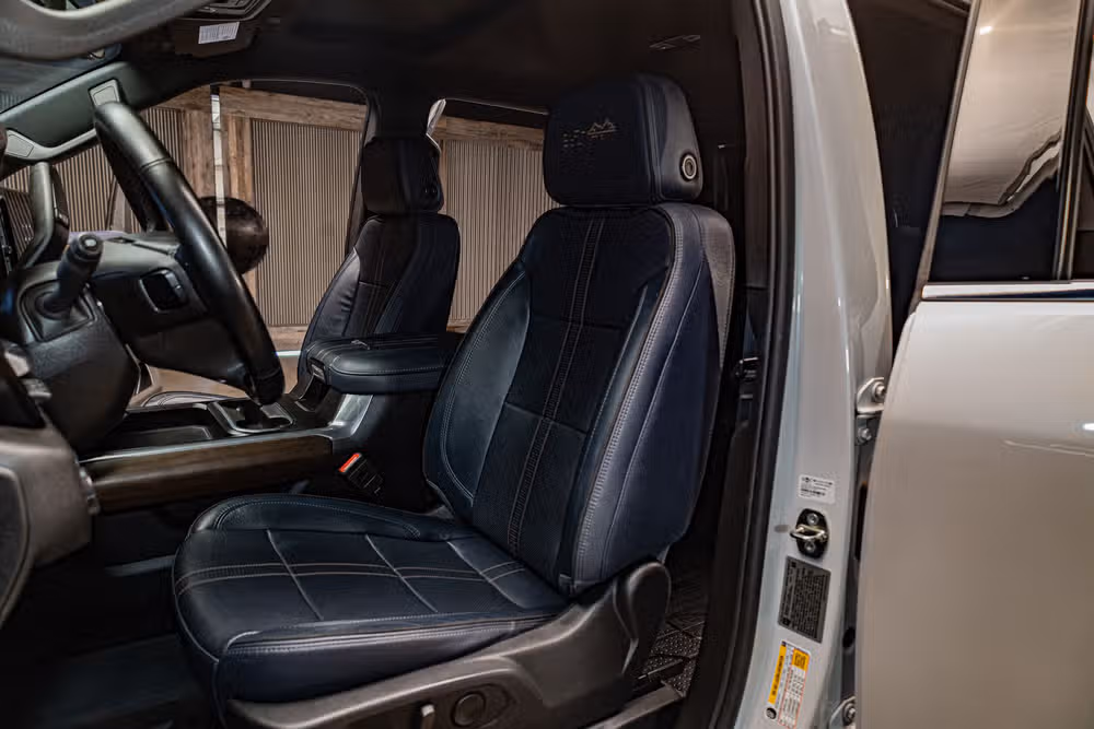 2024 Chevrolet Silverado 3500HD High Country Crew Cab Image 24