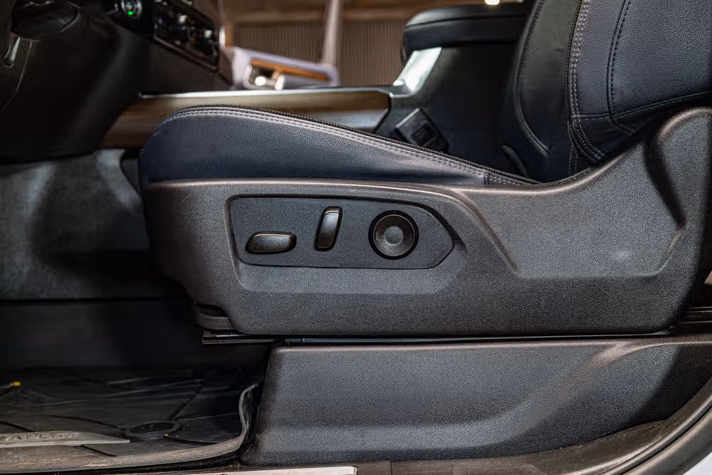 2024 Chevrolet Silverado 3500HD High Country Crew Cab Image 25