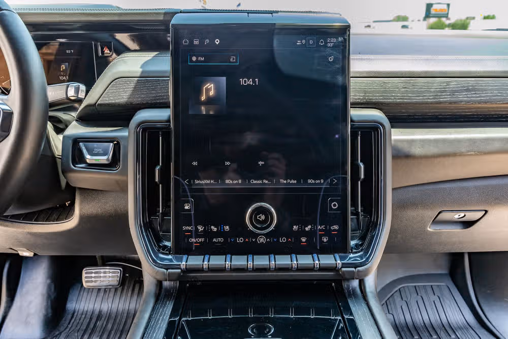 2026 GMC Yukon AT4 Ultimate Image 24