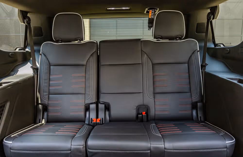 2026 GMC Yukon AT4 Ultimate Image 38